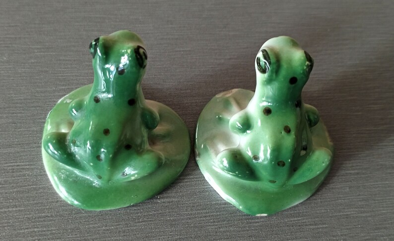 Frog vintage porcelain figurines USSR Set of 2 miniature sculpture 50s image 4