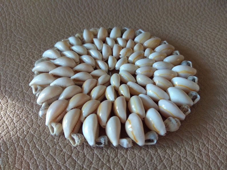 Vintage Natural sea shells Table Mat Craft shells decorative placemat Country style image 2