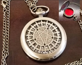 Goth Necklace Pill Case, Baphomet Sigil Of Satan Pill Box, Witch Necklace, Pentagram Necklace with Felt Lining & Chain Witchy Style