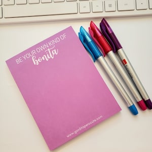 Be Your Own Kind of Bonita Notepad ~ Latina Stationery ~ Latina ~ Body Positive ~ Bilingual ~ Spanglish ~ Stationery ~ Cute Office Supplies