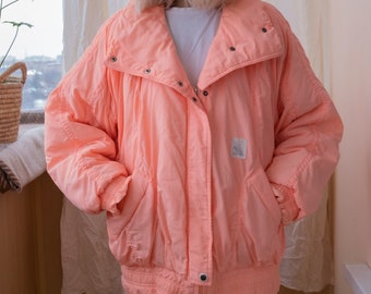 1980s Luhta Ski Jacket in Peach. Winter Bomber Made in Finland. Vintage Sport Jacket. Size 40 eu/12 us