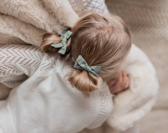 Ensemble de pinces à queue de cochon | à cheveux pour bébé | Pinces à queue de cochon | Noeuds en queue de cochon | Cadeau bébé fille | Mini noeuds | Noeuds mignons en queue de cochon | Noeuds en queue de cochon unis