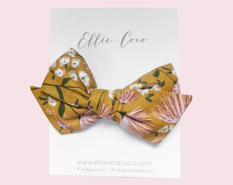 Bandeau fleuri moutarde pour bébé, bandeau gros noeud pour nouveau-né, cadeau pour bébé, cadeau de baby shower, barrette à cheveux bohème pour bébé, noeuds floraux pour bébé