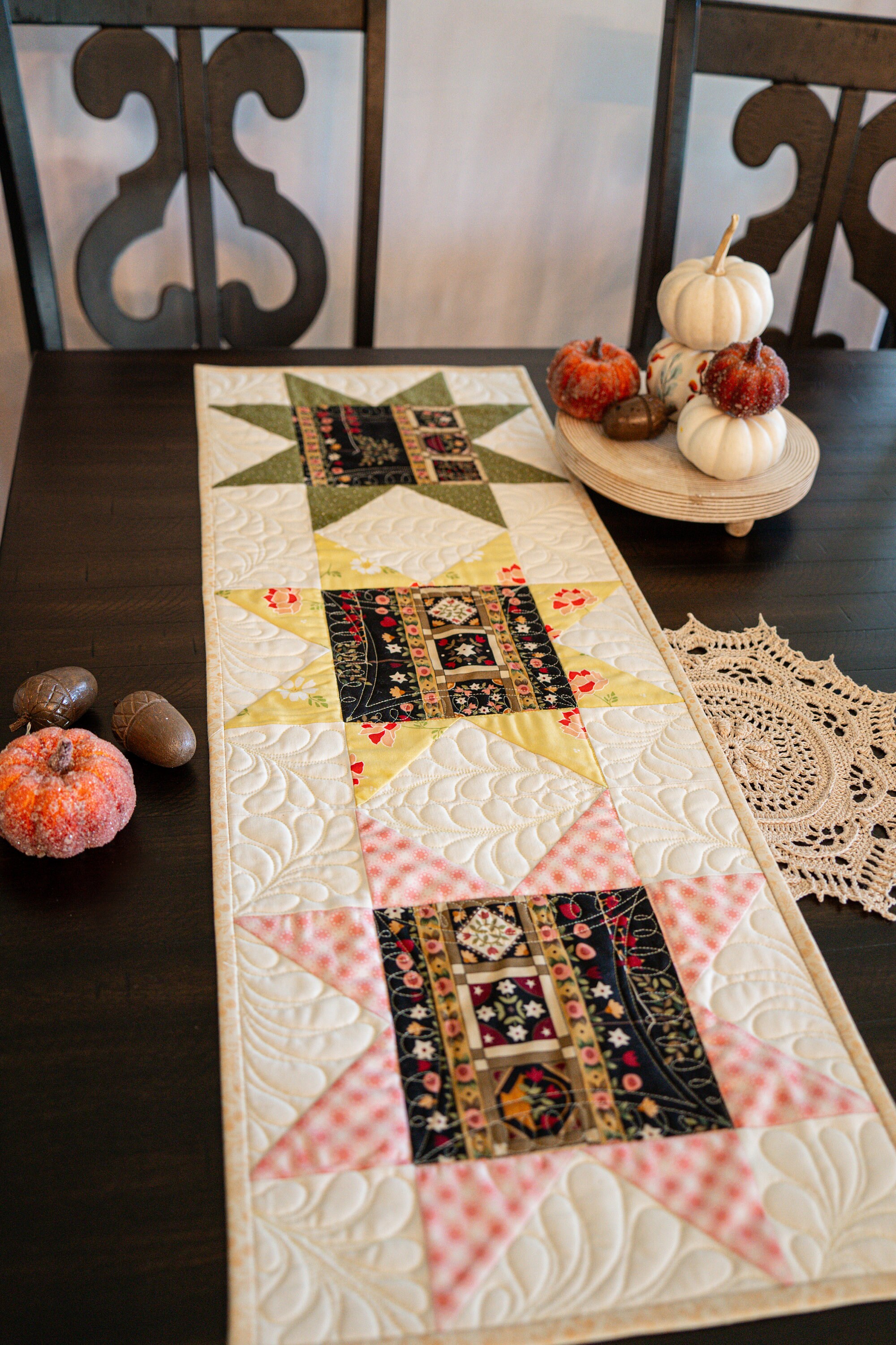 Saddle Star Quilted Table Runner NCU0NTV834