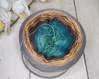 Island, 100% Merino wool superwash yarn cake, gradient colored yarn 3ply - Ready to ship