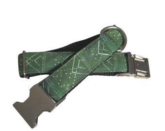 Green Geometric Dog Collar: Easy Cleaning and Durable, Personalized Option