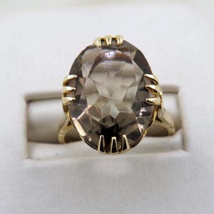 9ct Yellow Gold Smokey Quartz Ring