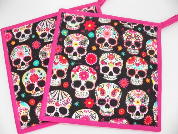 Two Flowery Skull Quilted Fabric Potholders That Are 8.5 | Etsy