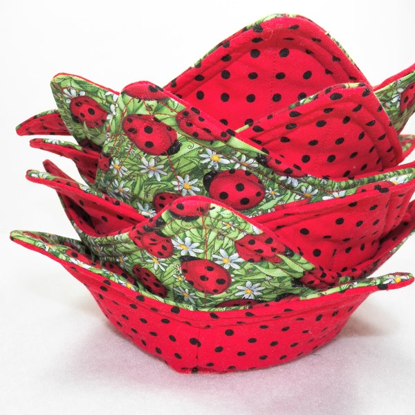 ONE Ladybugs and Daisies Soup Bowl Cozy or Ice Cream Bowl Holder, Fabric Handmade Bowl Cozy, Great Gift for Mom - Teachers - Office Workers