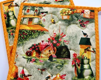 Birds and Birdhouses Quilted Fabric Potholders that are 8.5" Square, Kitchen Potholder or Decoration, Hostess or Housewarming Gift
