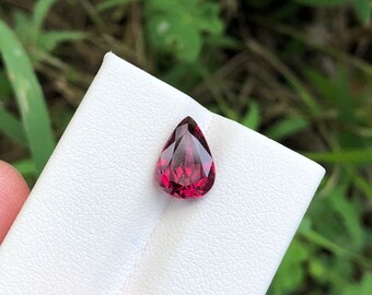 Granate rodolita natural de 3,5 quilates ~ 10 x 7 x 5 mm