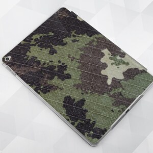 Camo iPad case Boys Men iPad 9.7 6th gen 2018 Kids Green iPad Pro 11 10.5 12.9 Mini 4 Air 3 For Men Military Camouflage Smart Cover Stand image 3