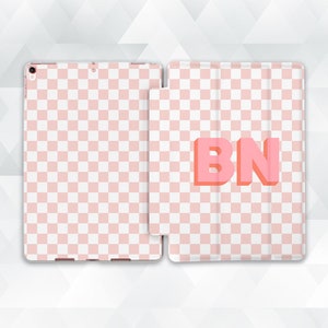 Initials iPad case Custom Checkered iPad Air 5th iPad 10th 9th Pro 12.9 11 10.2 10.9 Mini 6 Personalized monogram Aesthetic geometric cover