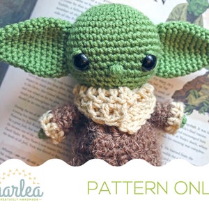 Baby Alien Amigurumi PDF Pattern Crochet Pattern Beginner Easy Crochet DIY Baby Yoda The Child Digital Pattern Only image 1