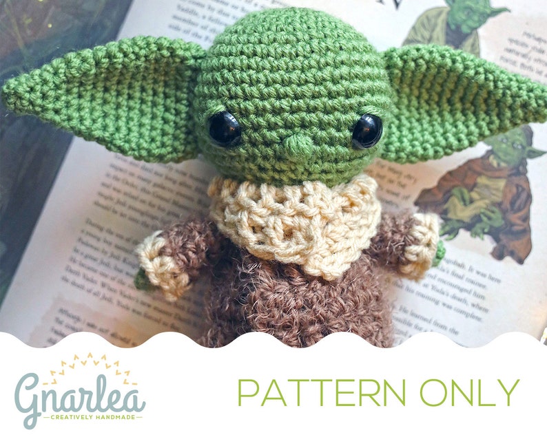 Baby Alien Amigurumi PDF Pattern Crochet Pattern Beginner Easy Crochet DIY Baby Yoda The Child Digital Pattern Only image 1