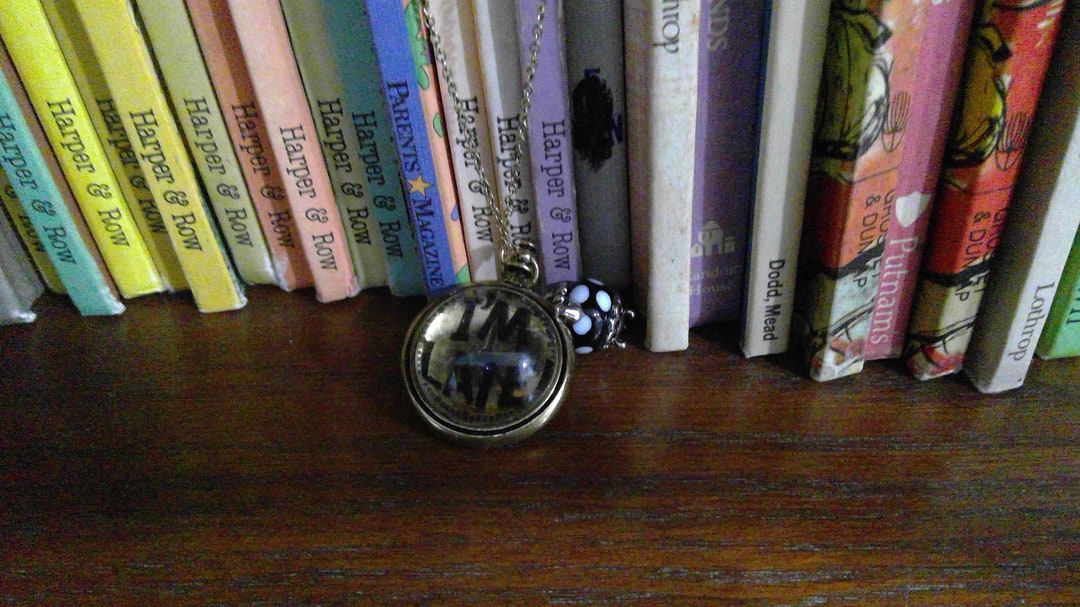 Alice in Wonderland / Through the Looking Glass Lewis Carroll Necklace