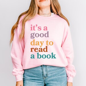 Bookish Sweatshirt | Book Lover Gift | Bookworm Sweatshirt | Cute Aesthetic Bookish Crewneck | Cozy Reading Pullover | Book Clothes