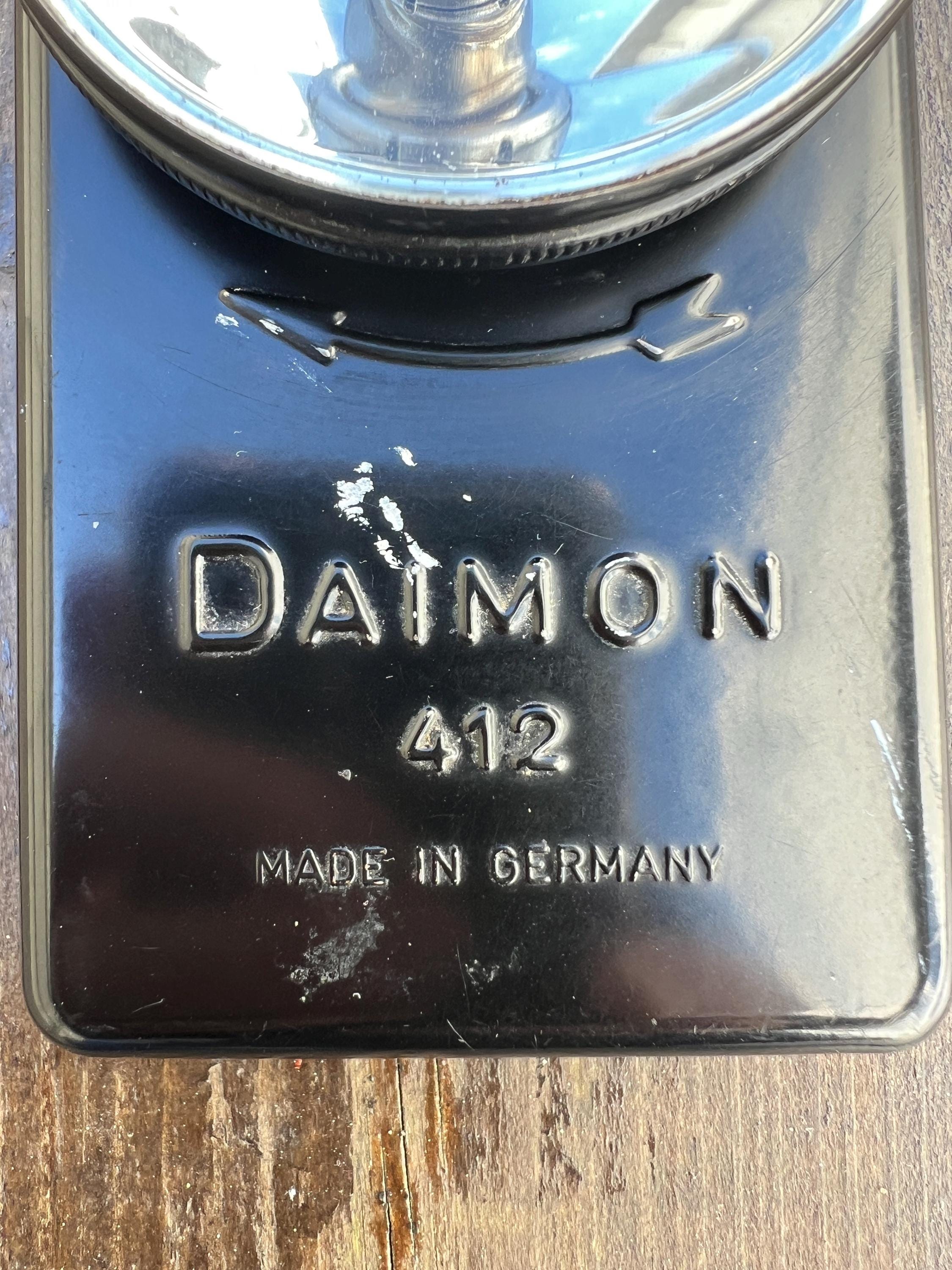 Daimon 412 German Military Flashlight With Original Hellesens Type