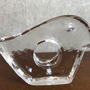 Vintage Pukeberg Sweden Kunst Glasfigur Vogel, Ei oder Serviettenhalter, Briefbeschwerer, Mid Century skandinavischen Stil, skandinavisches Design