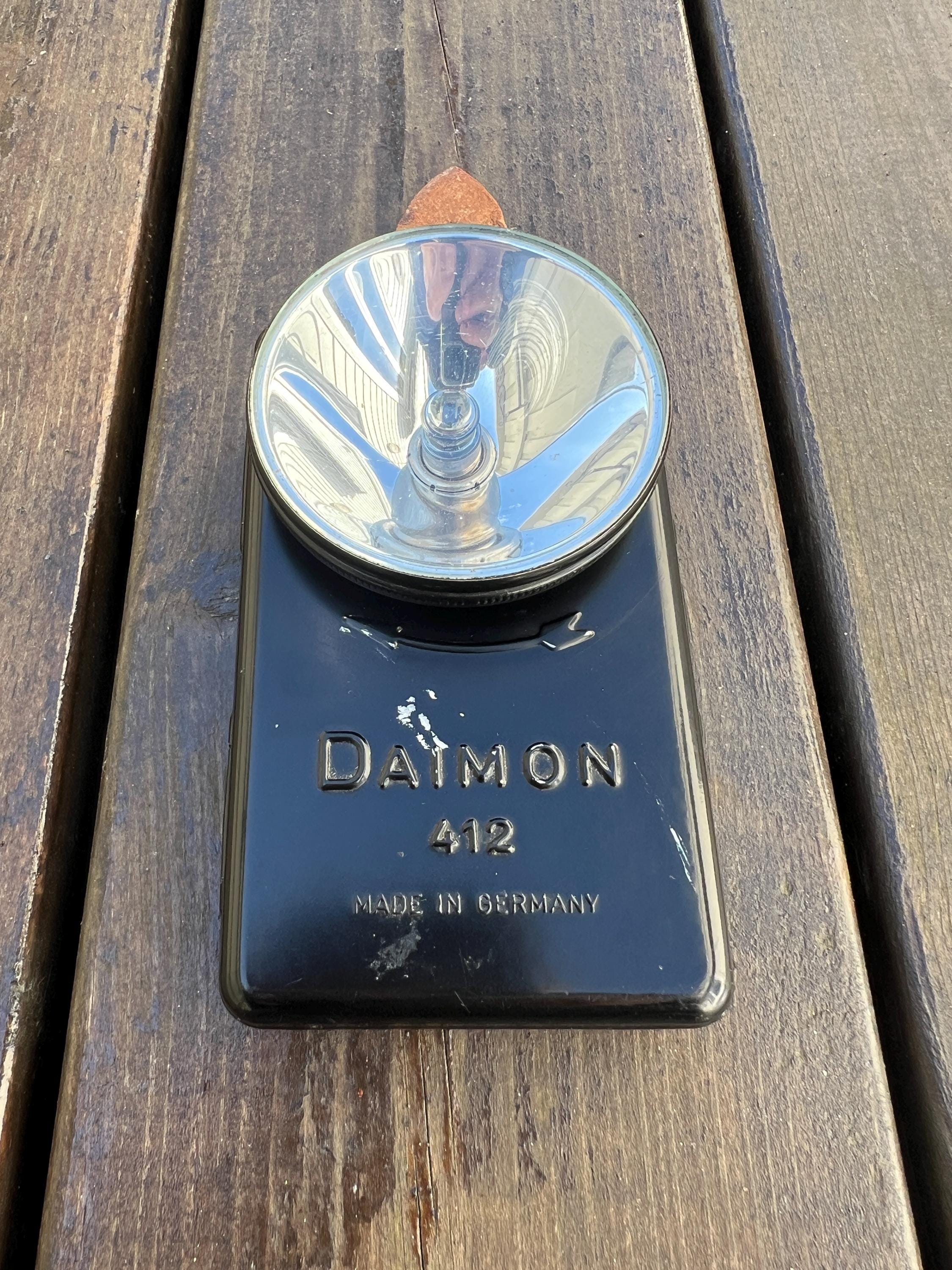 Daimon 412 German Military Flashlight With Original Hellesens Type