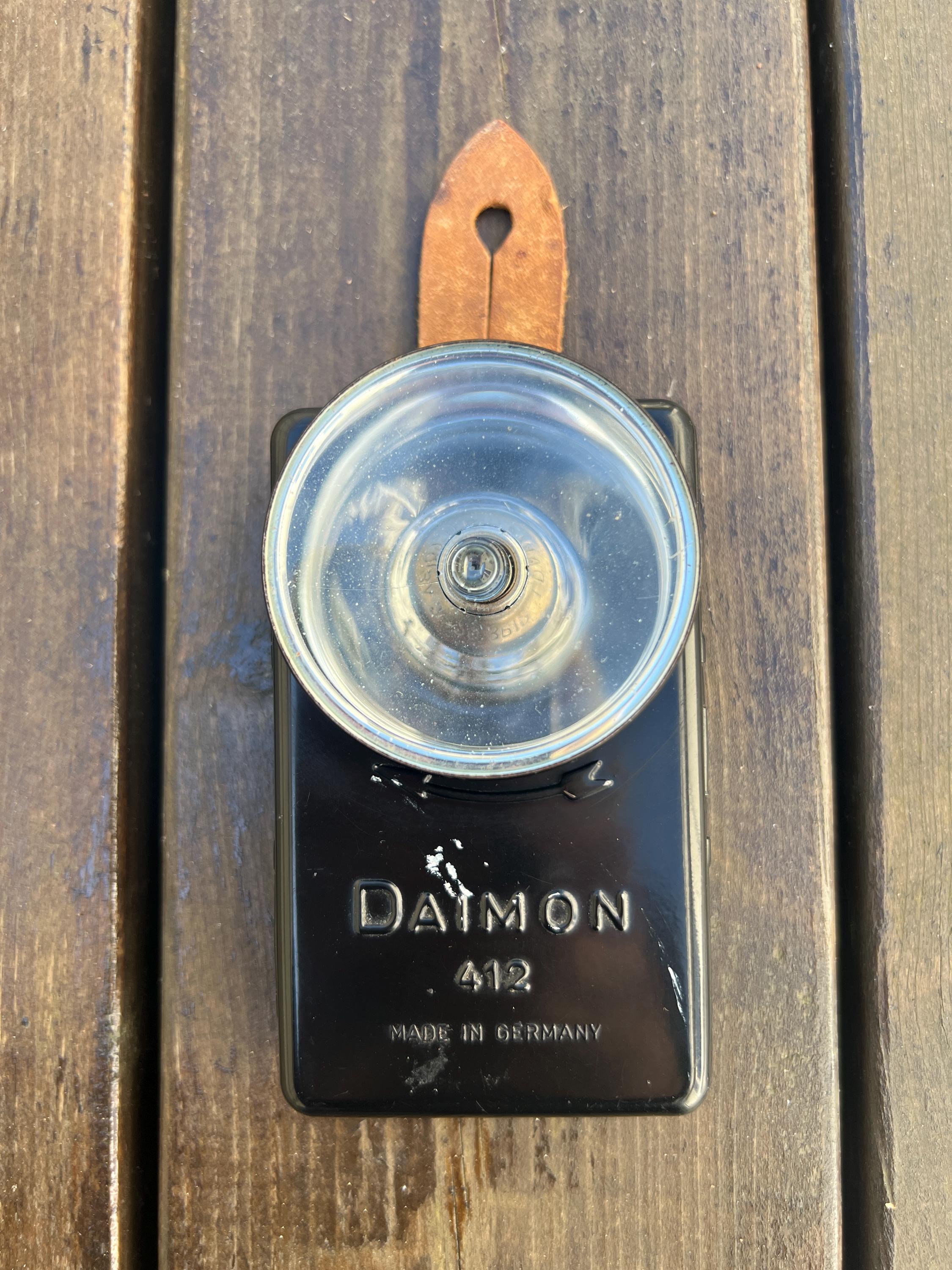 Daimon 412 German Military Flashlight With Original Hellesens Type