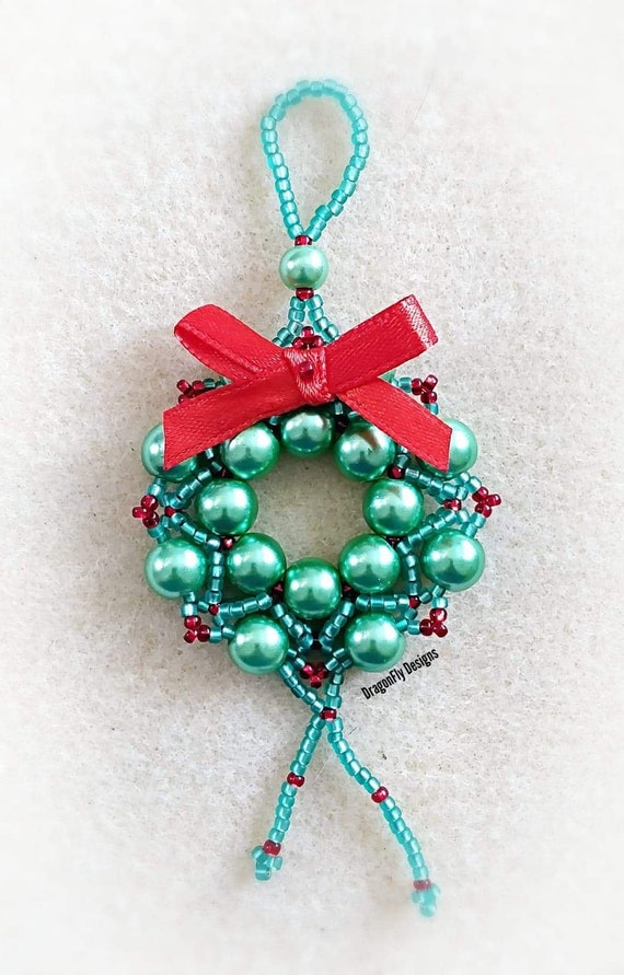 beaded wreath pattern