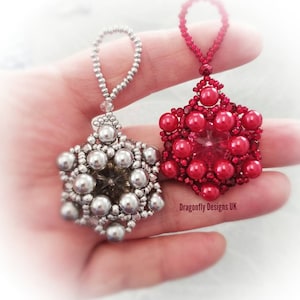 Beaded Festive Christmas Tree Decoration, PDF, Pendant, Bag Charm Pattern, Tutorial. A Very Berry Christmas