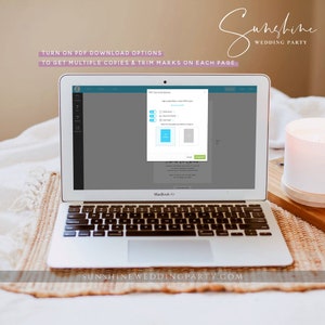 Puede incluir: Una pantalla de computadora port&aacute;til que muestra un sitio web con el texto "Sunshine Wedding Party" y una ventana emergente con el texto "Opciones de descarga de PDF". Las opciones incluyen "Alta calidad (mejor para una impresi&oacute;n grande)", "Mostrar marcas de recorte", "Ahorrar papel" y "Dise&ntilde;o de p&aacute;ginas para impresi&oacute;n a doble cara".