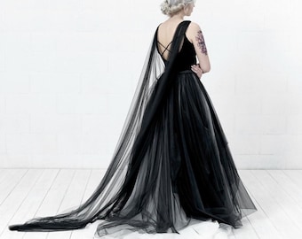 Black soft English tulle bridal cape veil, Goth, Dark academia wedding veil alternative - FLOOR