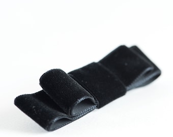 Black Velvet Hair Bow: Classic Women's Hair Clip