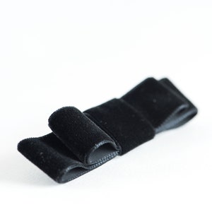 Velvet hair bow for women, black velvet hair bow, Classic black bow clip