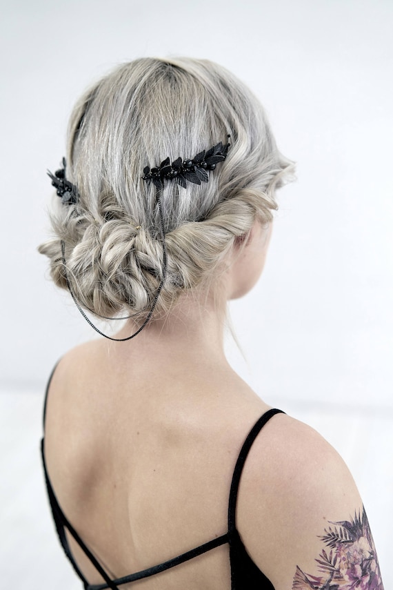 black hair accessories