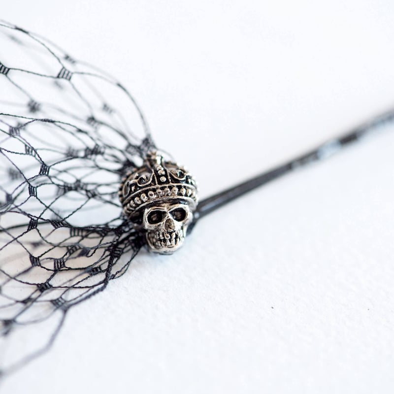 The Veil Skull Small 11.5cm