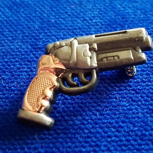 Blade Runner Blaster pin