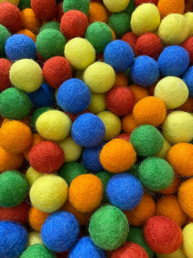 Pack of 16 Wool Felt Balls 1 Inch Felt Pom Poms Wool Balls Etsy