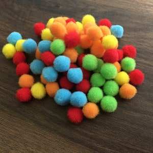 Pack of 30 Mini Pom Poms, 1 cm, Colorful Pompoms for DIY Projects, Kids Crafts Activities, Decorations, Preschool Sensory Bins, Scrapbooking image 4