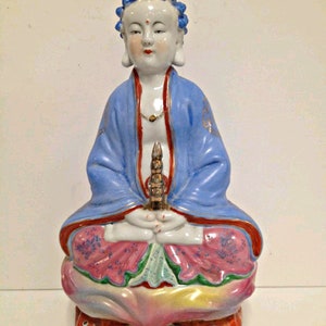 Important Rare Antique Chinese Statue Fine Porcelain BUDDHA Famille Rose Imperial Seal Clothing SEATED On Carved DRAGONS Marked Vintage Old