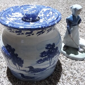 Antique Cobalt Blue And White Stoneware Decorated Pottery Bird Pot Plus Gift