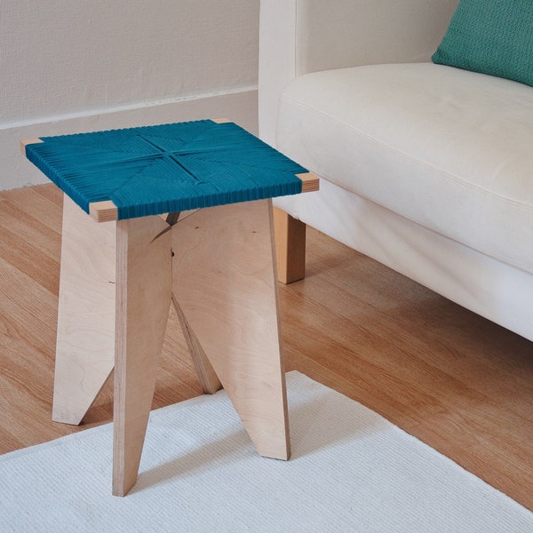 TABOURET MAILLESTOOL personnalisable - modèle Cachi / Bois de bouleau et tissage fait-main