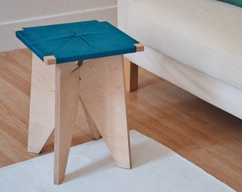 TABOURET MAILLESTOOL personnalisable - modèle Cachi / Bois de bouleau et tissage fait-main