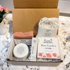 Spa Gift Set for Women, Self Care Gift Box for Her, Birthday Gift, Mothers Day Gift, Thinking of You Gift Basket, Gift Card Included