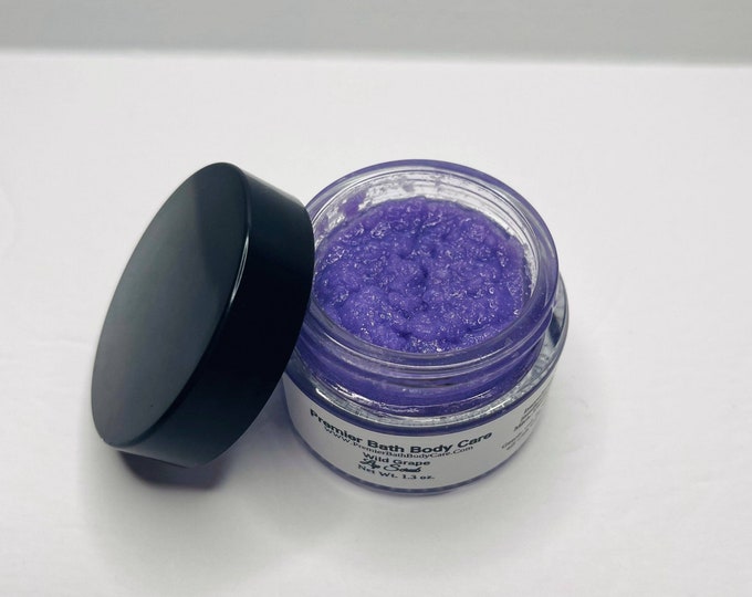 Treat Your Lips with Wild Grape Bliss: Vegan & Refreshing Lip Scrub - Gentle Exfoliation Sugar Lip Scrub