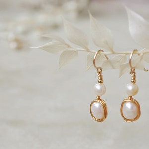 unique freshwater pearl earrings, perfect pearl bridal earrings, june birthstone earrings image 5