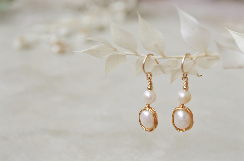 unique freshwater pearl earrings, perfect pearl bridal earrings, june birthstone earrings image 5