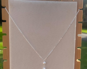 Silver pearl lariat necklace