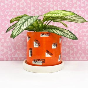 Reddish Orange Dot Shadow Ceramic Planter-medium
