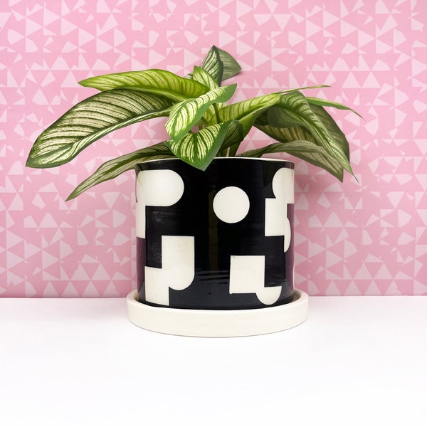 SALE: Shape Spots Ceramic Planter-medium