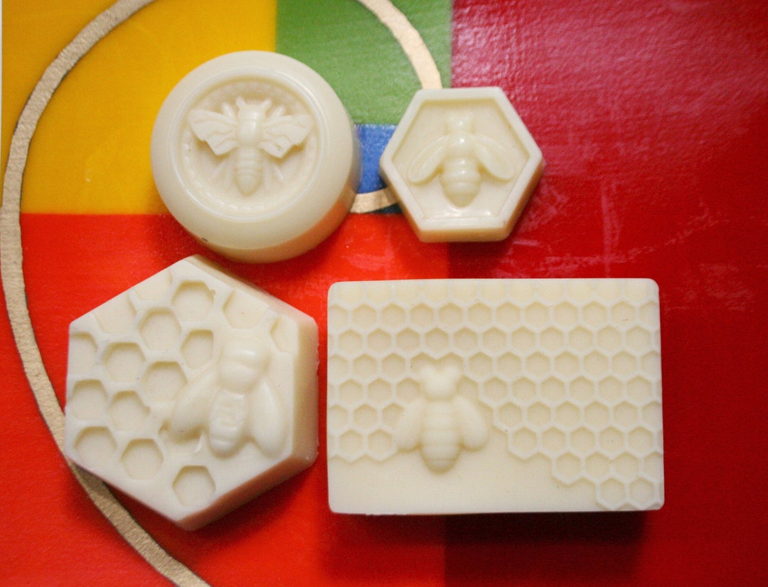 Lotion Bar With Beeswax, Lanolin & Essential Oil, Lavender, Mint, Lemon