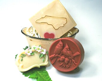 North Carolina Soap Gift Set: State Shape, Dogwood, Cardinal