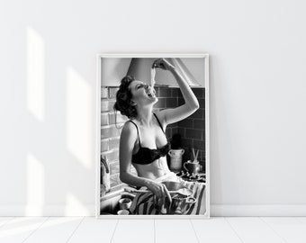Spaghetti Woman Print, Pasta Moment Poster, Carbs love girl Wall Art, Italian Pasta Art, Kitchen Art, Foodie Woman photography, Dolce vita